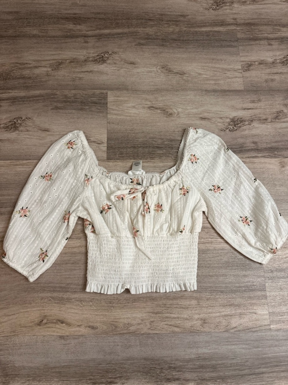 White Floral Smocked Puff Sleeve Crop Top Boho Cottagecore large - Picture 2 of 6